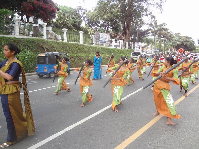 DSC03329.JPG - Sep 8-12, 2014 街頭遊行 (斯里蘭卡，可倫坡) [Parade, Colombo, Sri Lanka]-147